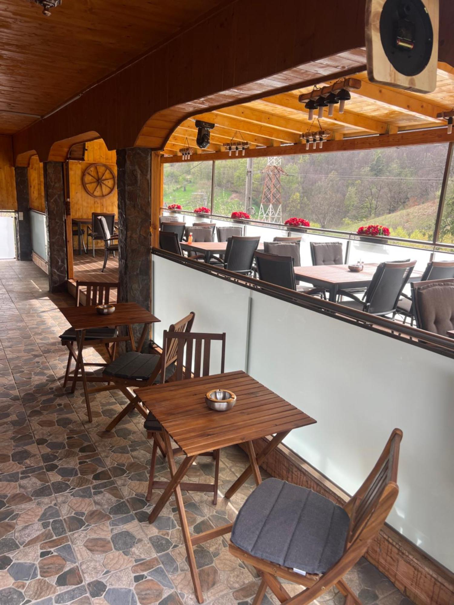 Gasthaus Casa Kugler Anina Zewnętrze zdjęcie