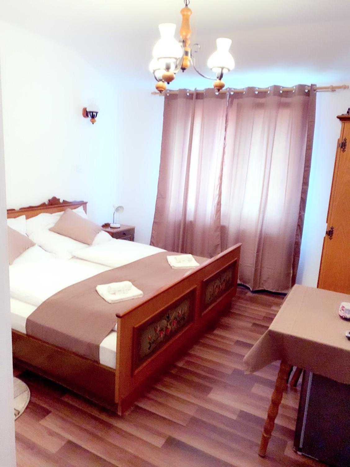 Gasthaus Casa Kugler Anina Zewnętrze zdjęcie