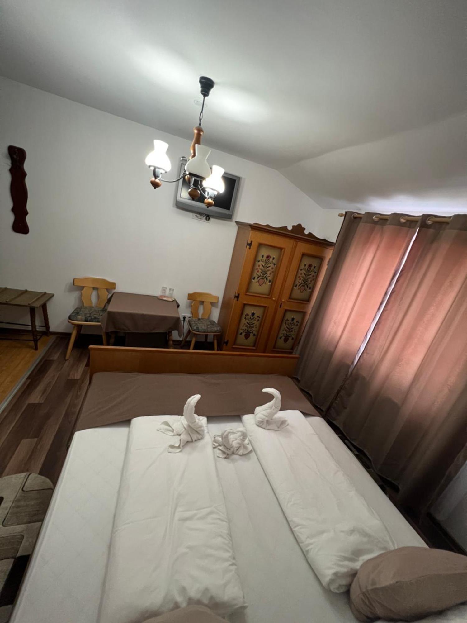 Gasthaus Casa Kugler Anina Zewnętrze zdjęcie