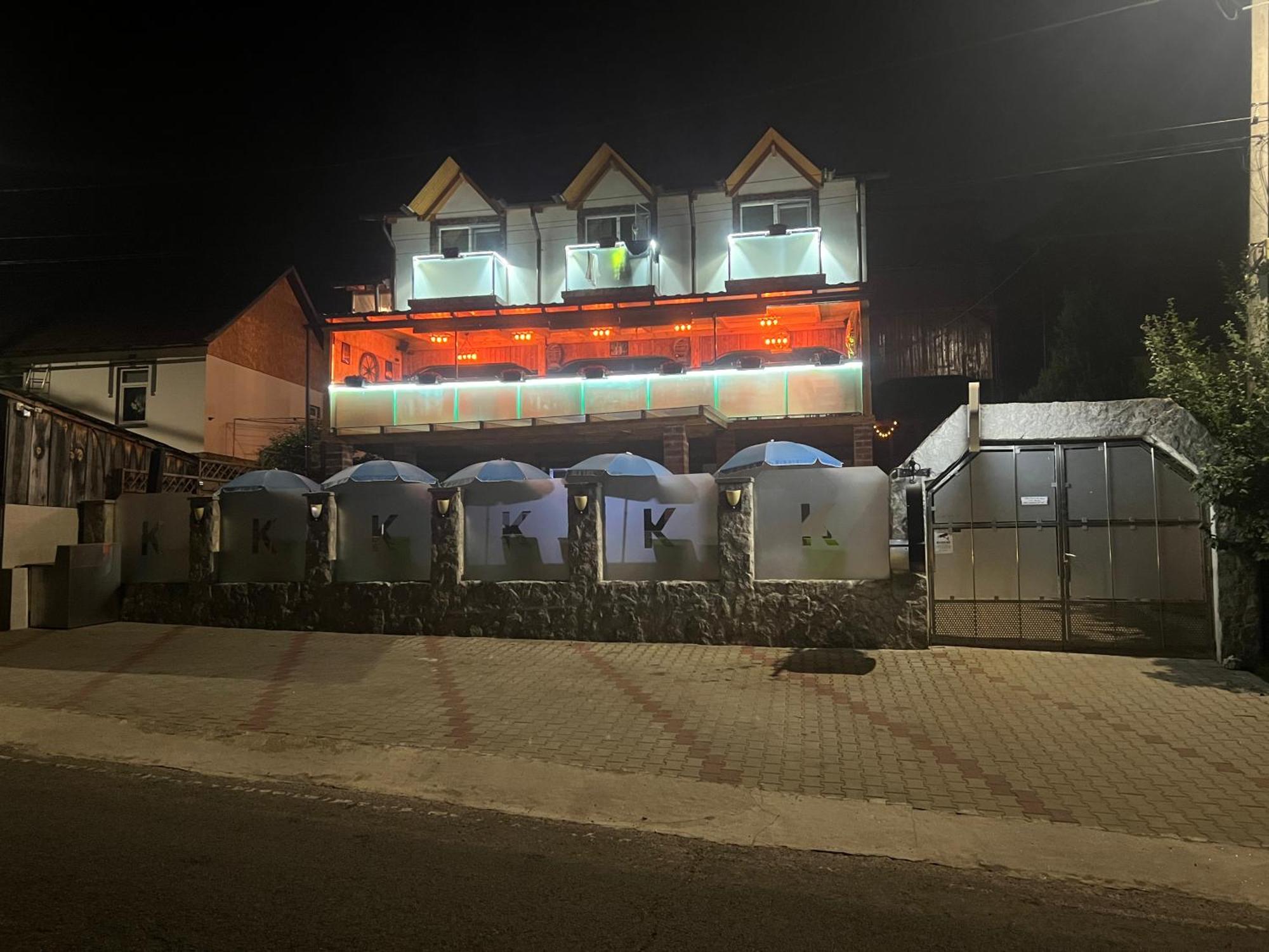 Gasthaus Casa Kugler Anina Zewnętrze zdjęcie